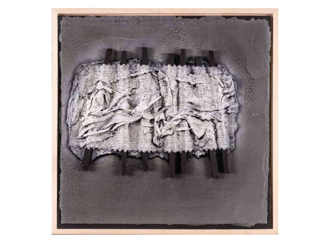 56 Dachpappe, Holz, Gipstuch 42x42cm